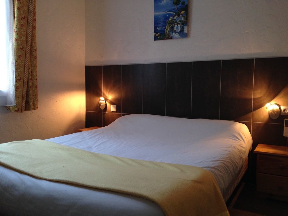 Atoll Hotel Restaurant Frejus Bagian luar foto