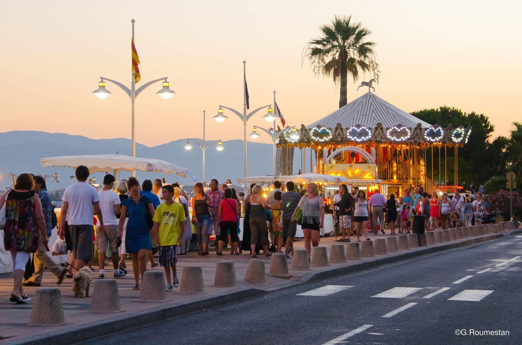 Atoll Hotel Restaurant Frejus Bagian luar foto