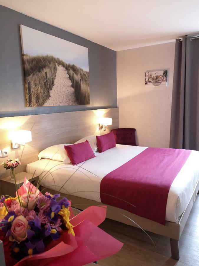 Atoll Hotel Restaurant Frejus Bagian luar foto