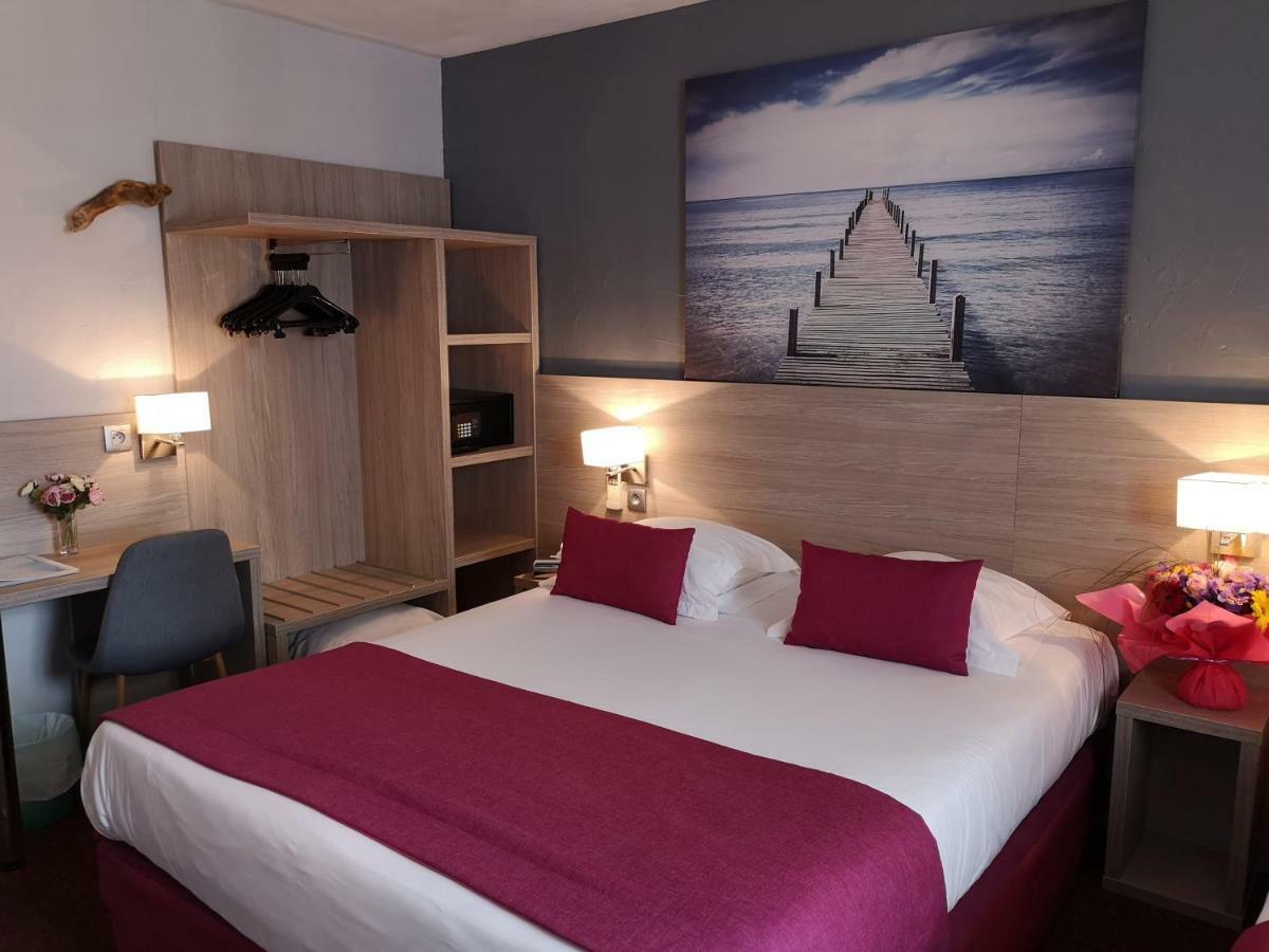 Atoll Hotel Restaurant Frejus Bagian luar foto