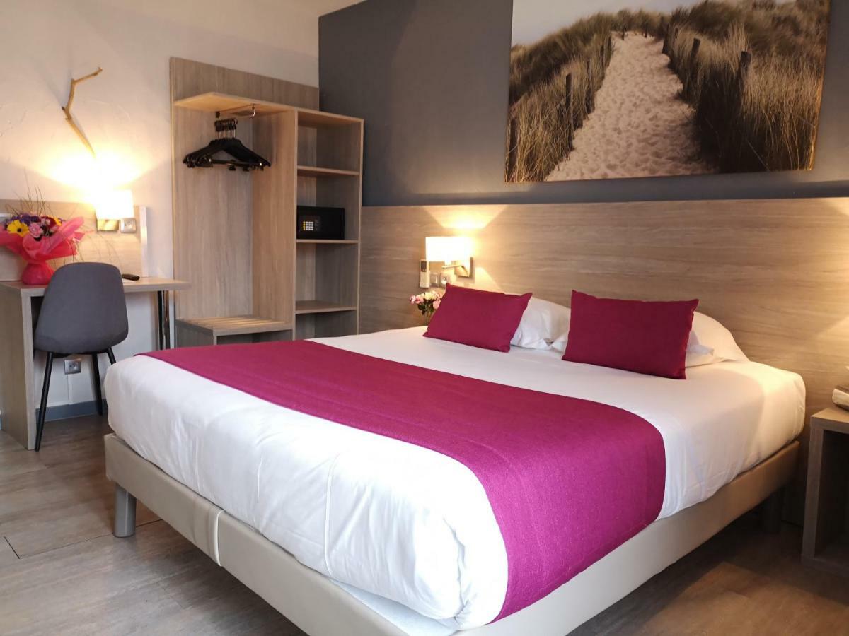 Atoll Hotel Restaurant Frejus Bagian luar foto