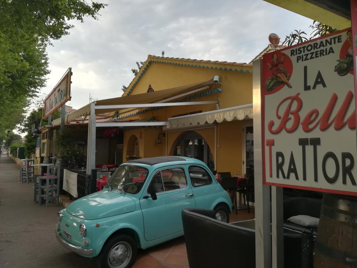 Atoll Hotel Restaurant Frejus Bagian luar foto
